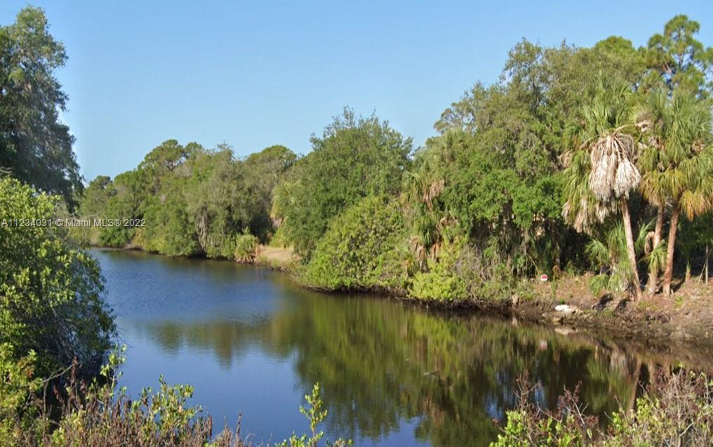 2573 Chapel Dr Port Charlotte, FL 33953
