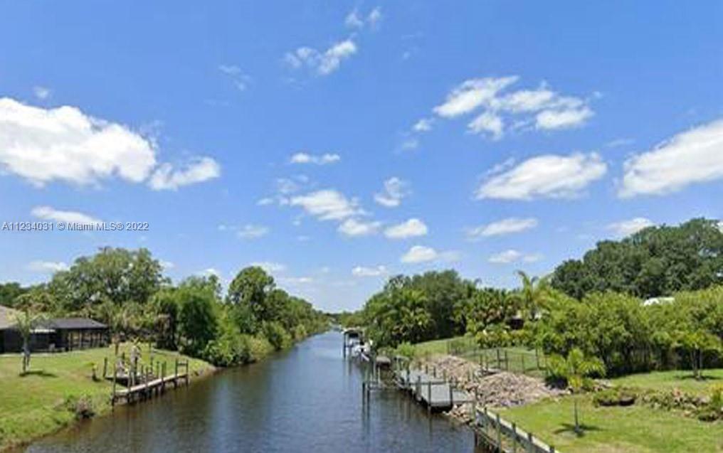 2573 Chapel Dr Port Charlotte, FL 33953