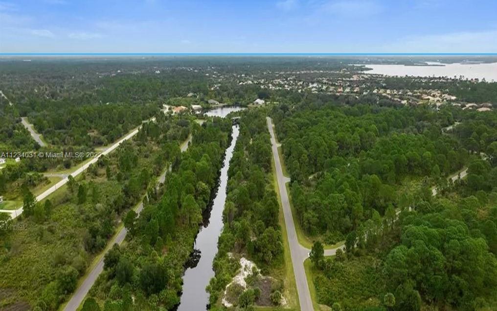 2573 Chapel Dr Port Charlotte, FL 33953