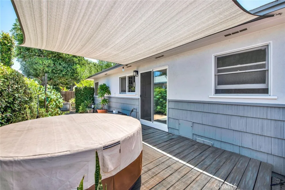 1135 W 10th Street Santa Ana, CA 92703