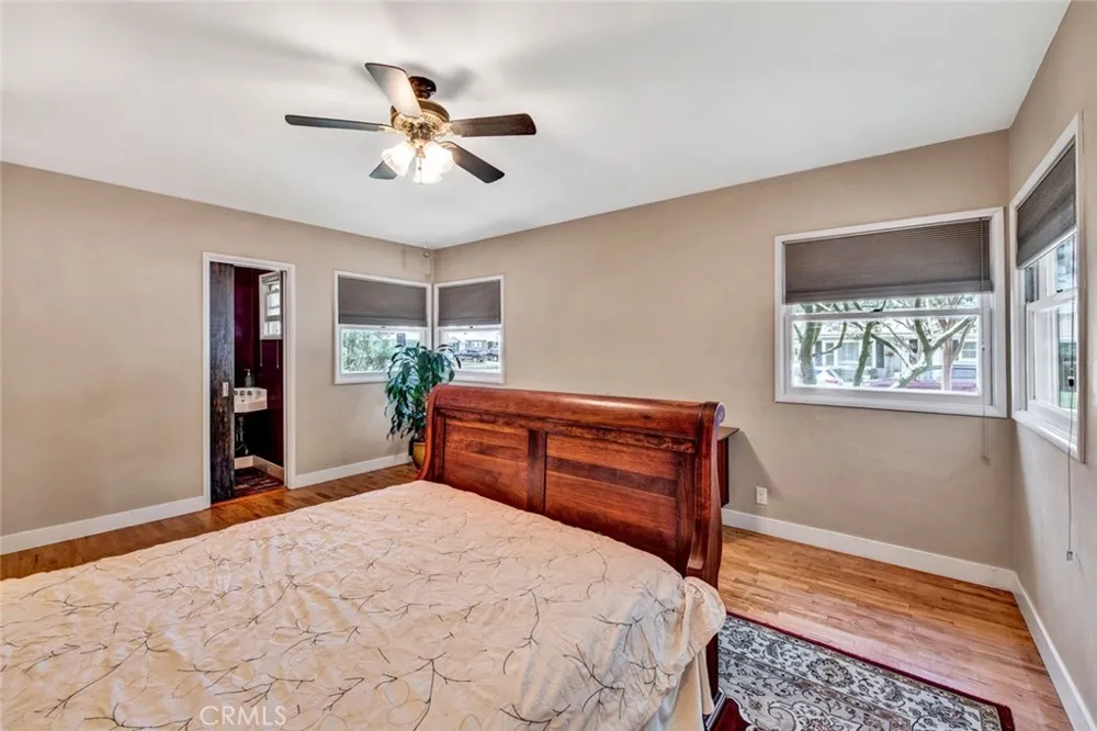 1135 W 10th Street Santa Ana, CA 92703