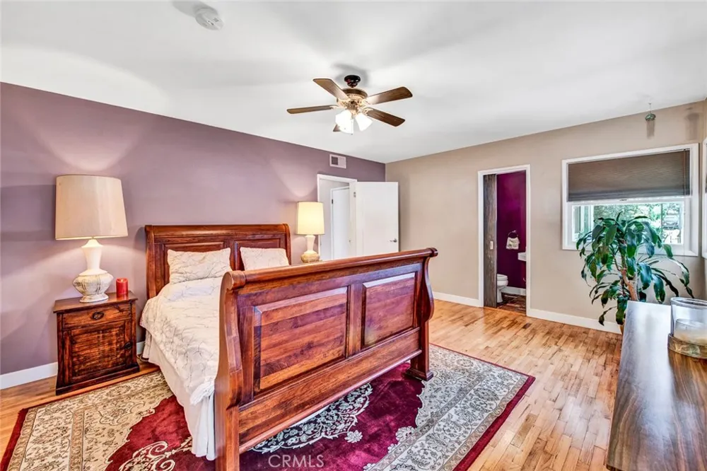 1135 W 10th Street Santa Ana, CA 92703