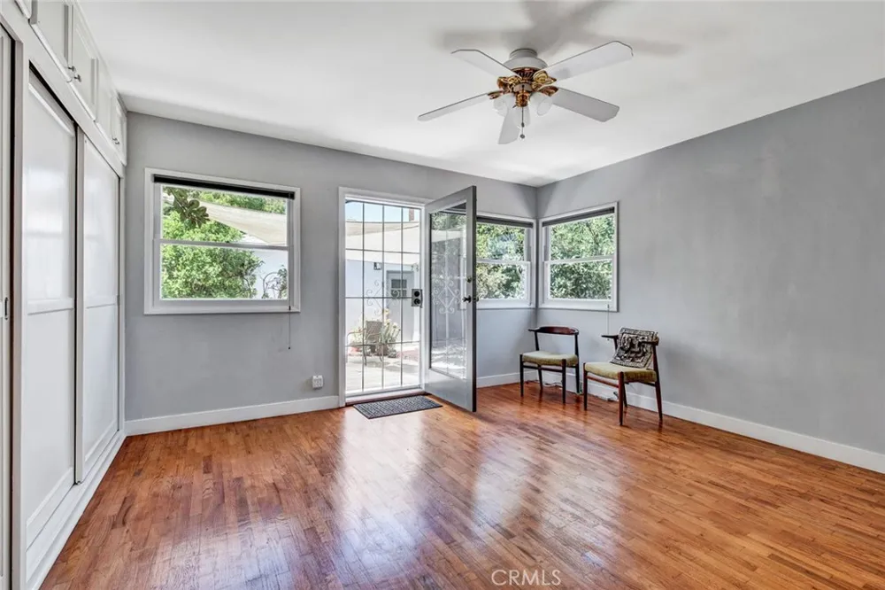 1135 W 10th Street Santa Ana, CA 92703