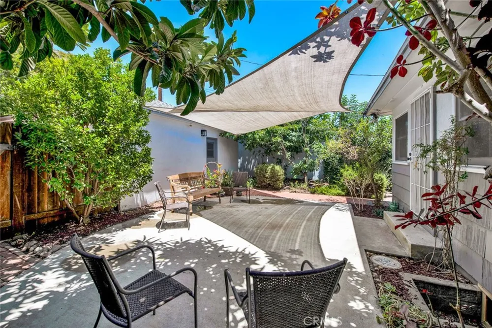1135 W 10th Street Santa Ana, CA 92703