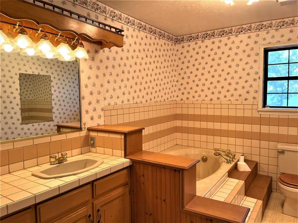 476 Lcr 759 Groesbeck, TX 76642