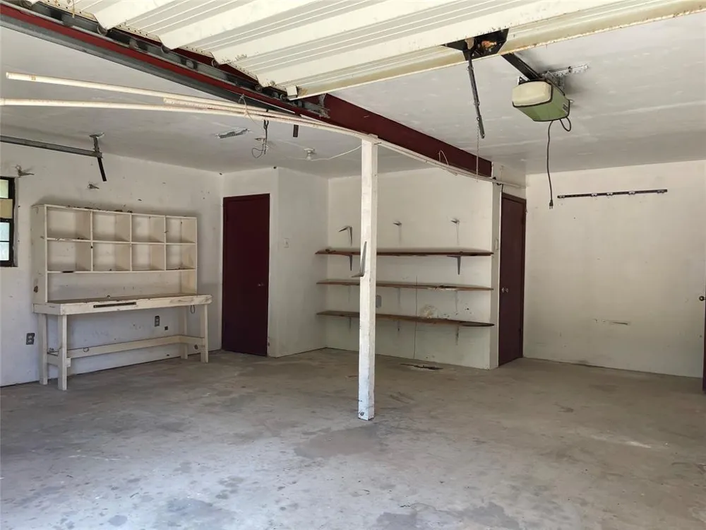 476 Lcr 759 Groesbeck, TX 76642