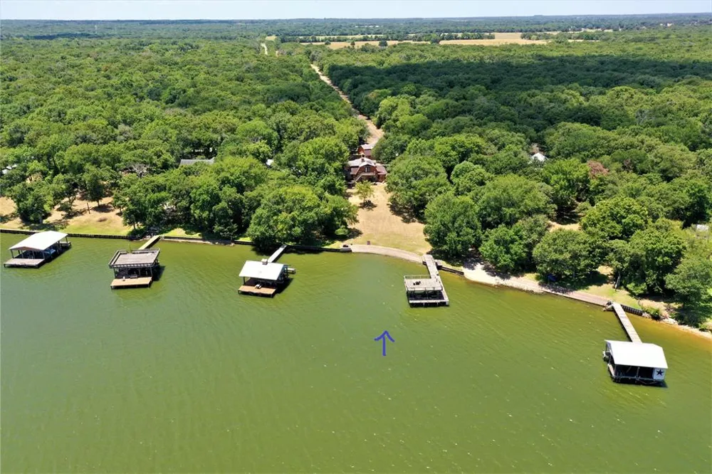 476 Lcr 759 Groesbeck, TX 76642