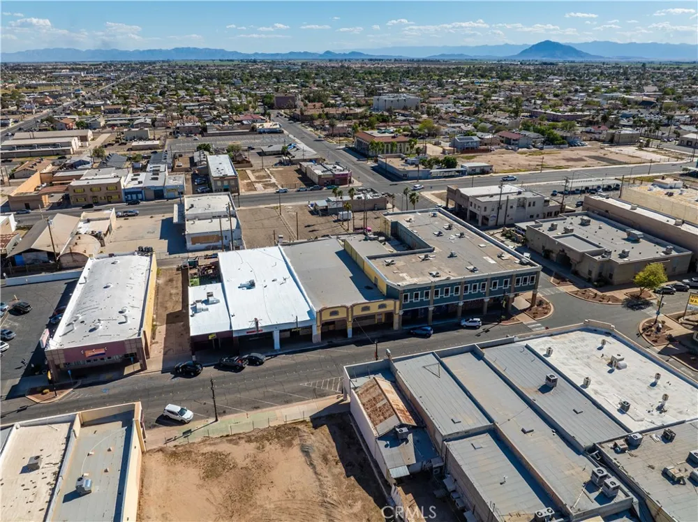 471 W Main Street El Centro, CA 92243