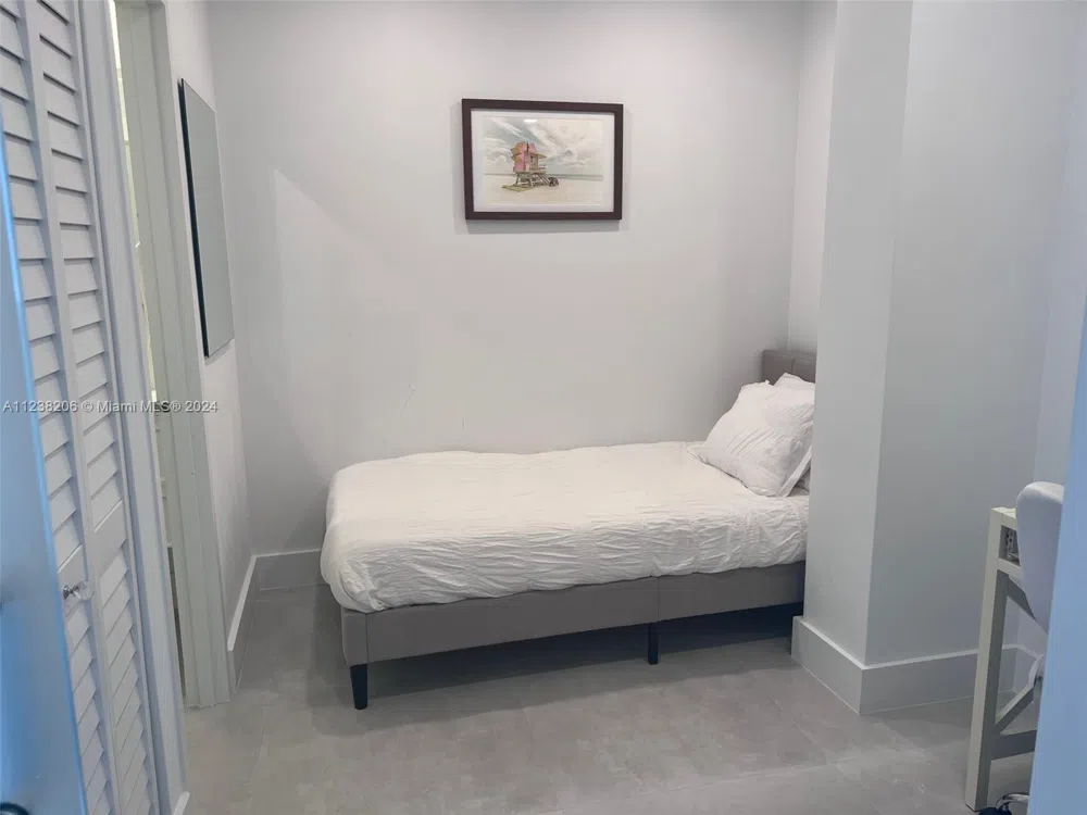 100 Lincoln Rd #1608 Miami Beach, FL 33139