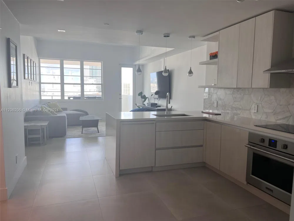 100 Lincoln Rd #1608 Miami Beach, FL 33139