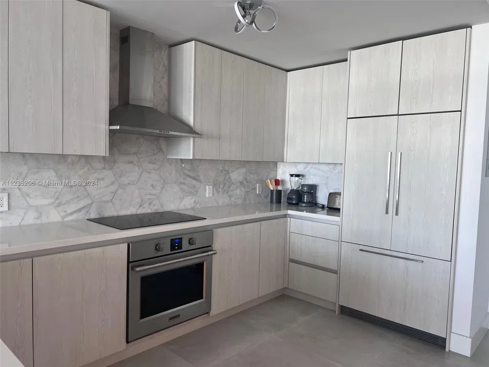 100 Lincoln Rd #1608 Miami Beach, FL 33139