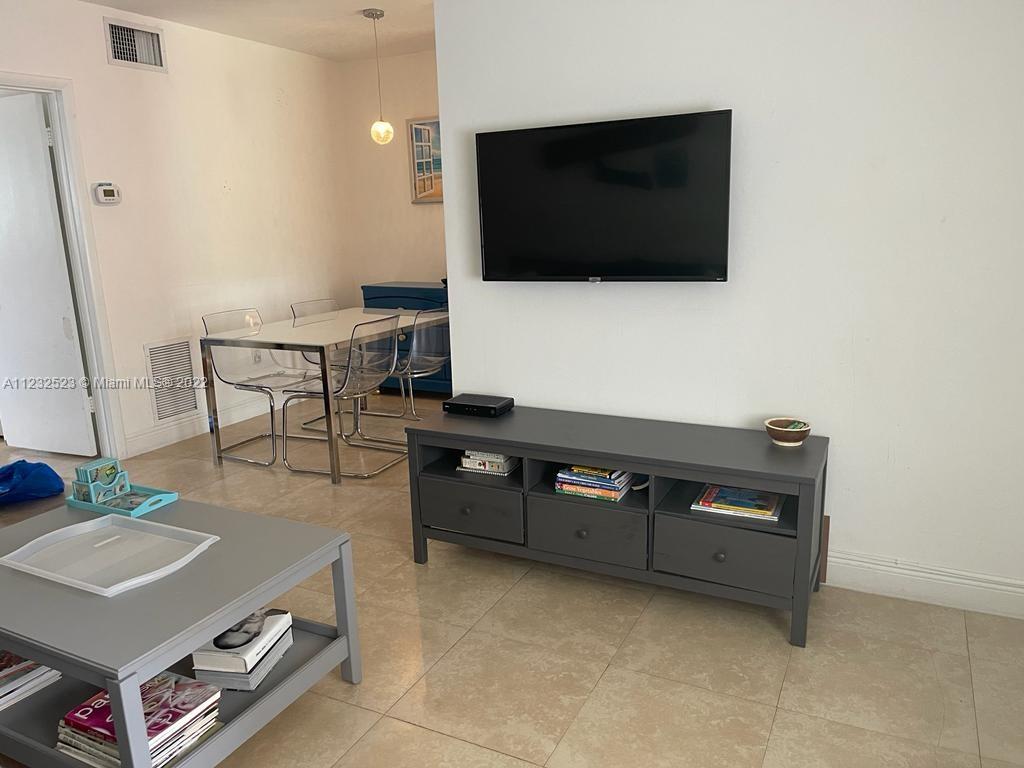 100 Sunrise Dr #25 Key Biscayne, FL 33149