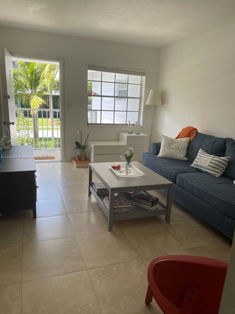 100 Sunrise Dr #25 Key Biscayne, FL 33149