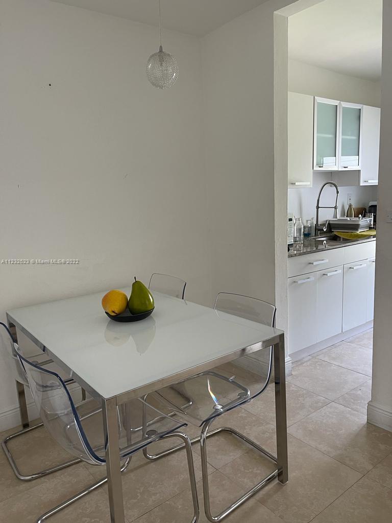 100 Sunrise Dr #25 Key Biscayne, FL 33149