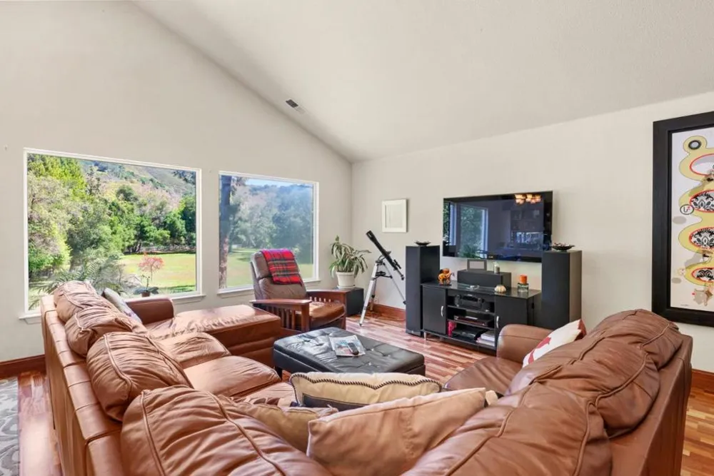 13550 Uvas Road Morgan Hill, CA 95037
