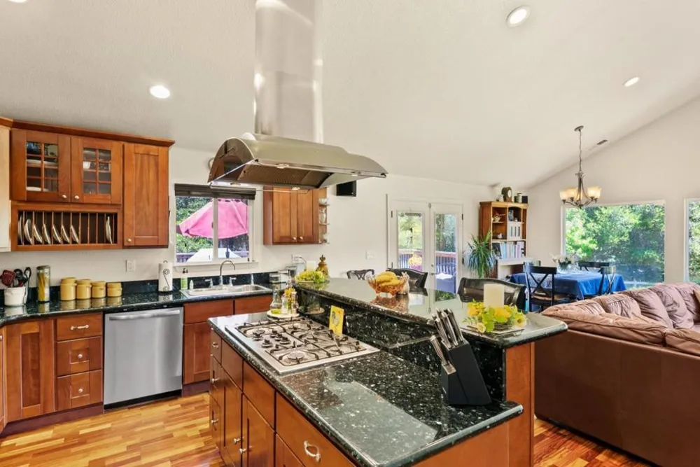 13550 Uvas Road Morgan Hill, CA 95037