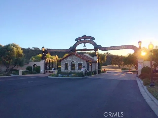 1880 Fire Rock Loop Templeton, CA 93465