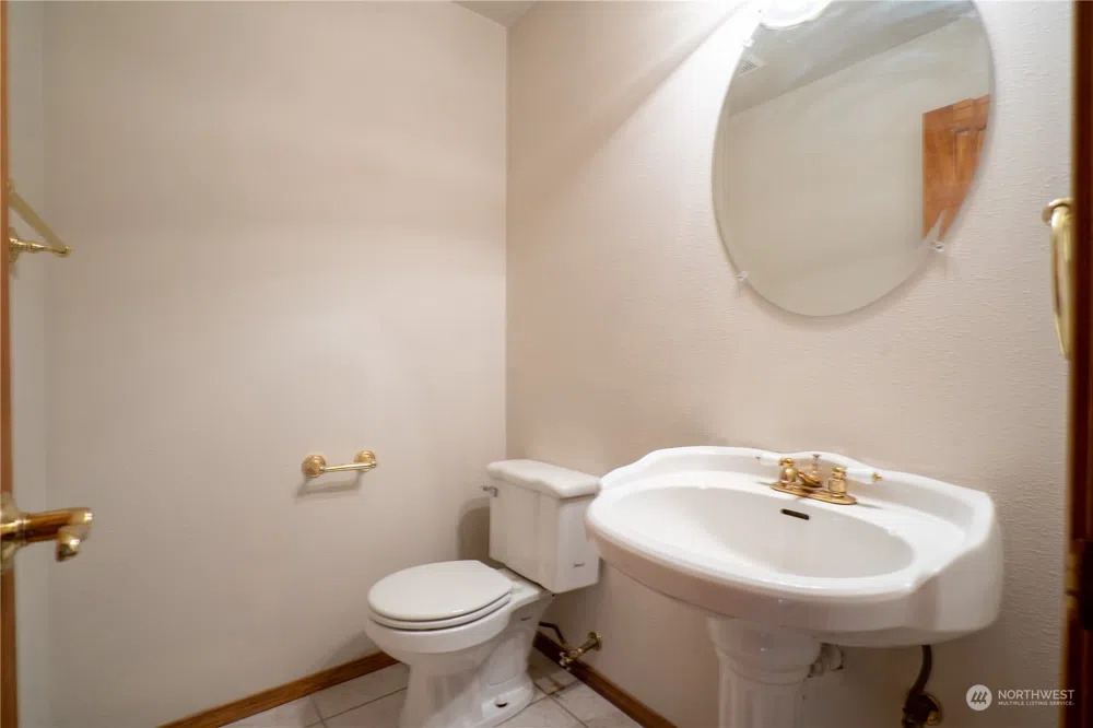 732 Satsop Road W Montesano, WA 98563