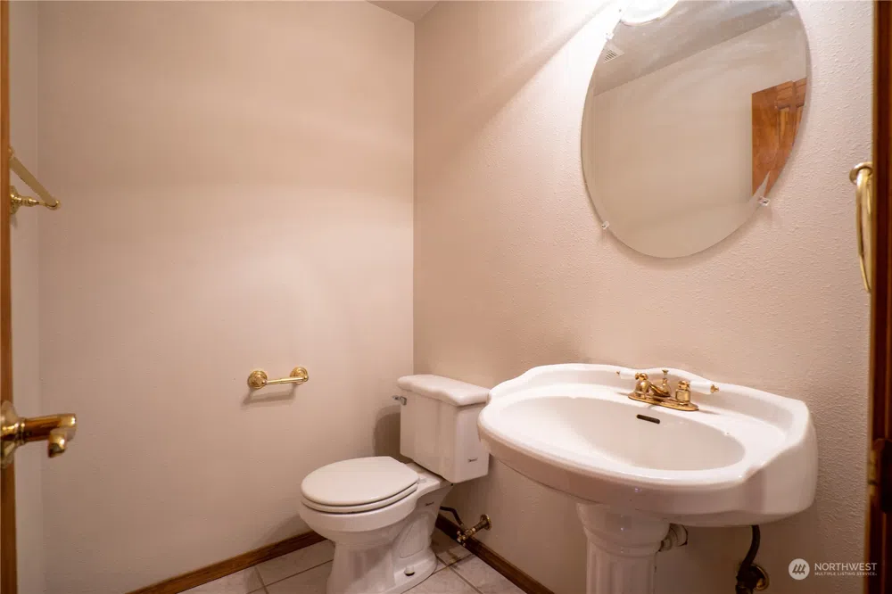 732 Satsop Road W Montesano, WA 98563