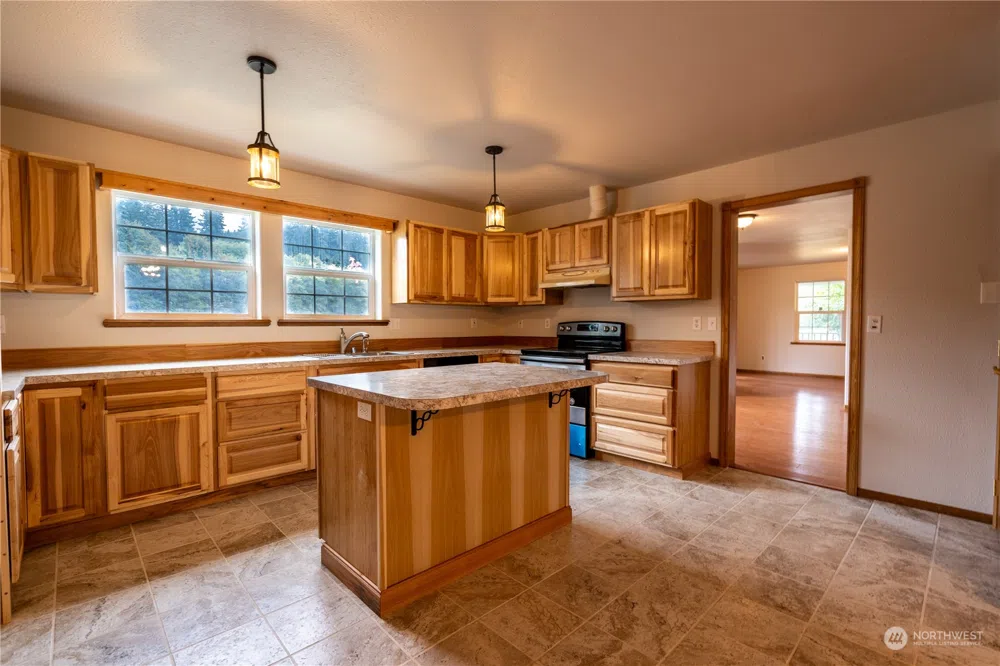 732 Satsop Road W Montesano, WA 98563