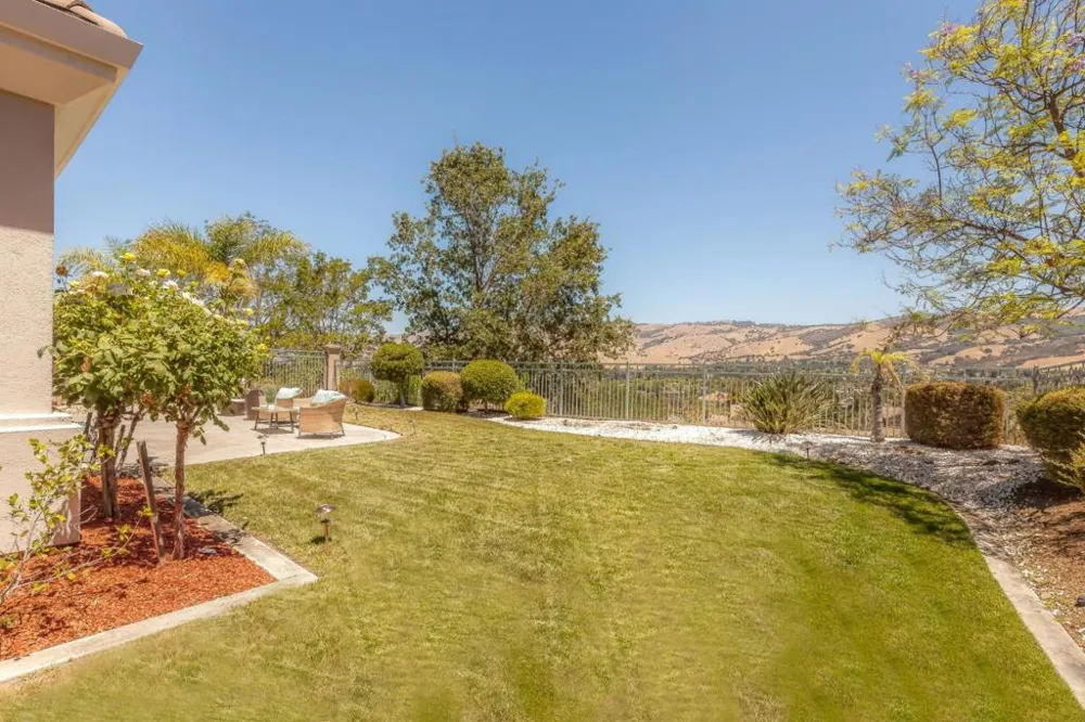 5568 Snowdon Place San Jose, CA 95138