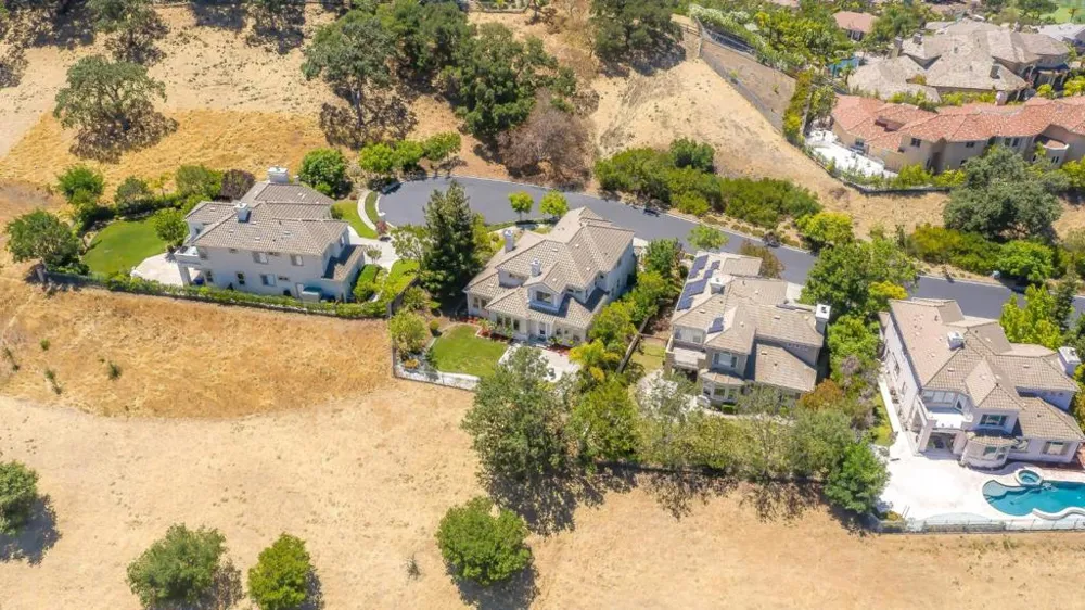 5568 Snowdon Place San Jose, CA 95138