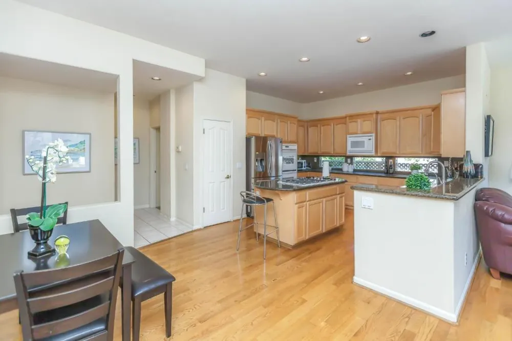 5568 Snowdon Place San Jose, CA 95138
