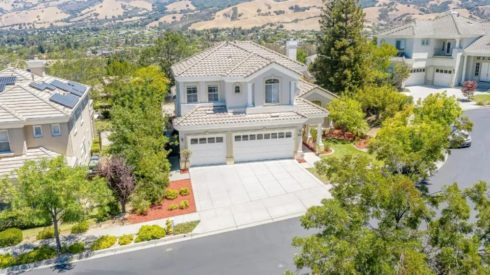 5568 Snowdon Place San Jose, CA 95138