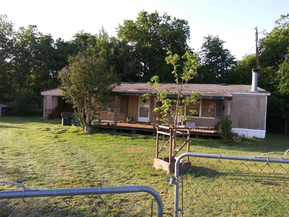 5410 Ashworth Court Granbury, TX 76048