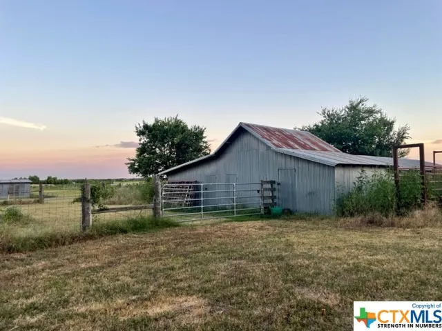CR 358 Gause, TX 77857