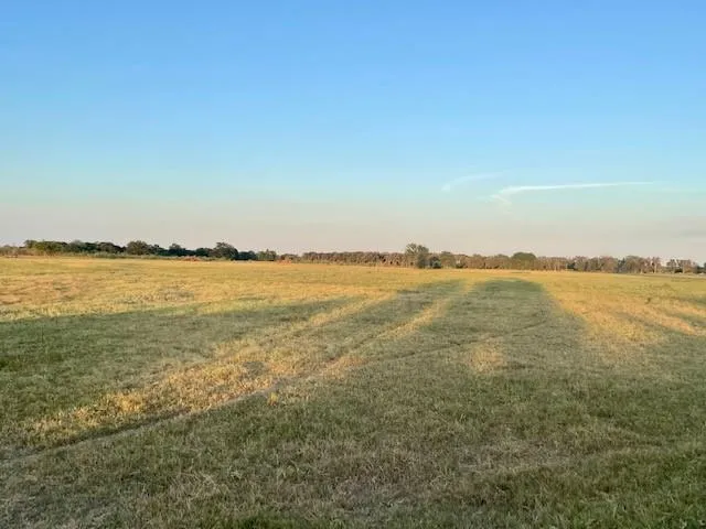 CR 358 Gause, TX 77857