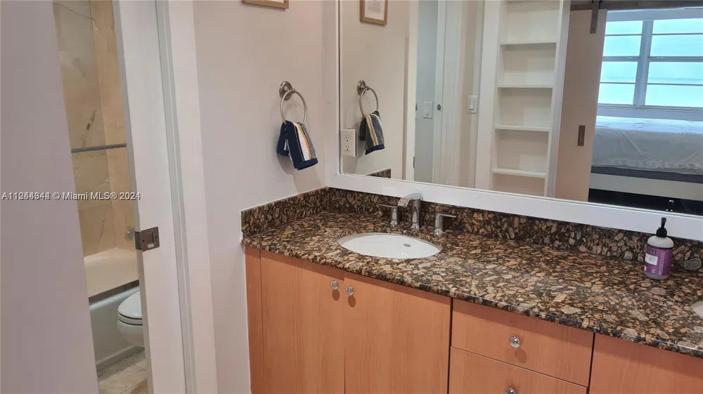 6917 Collins Ave #809 Miami Beach, FL 33141