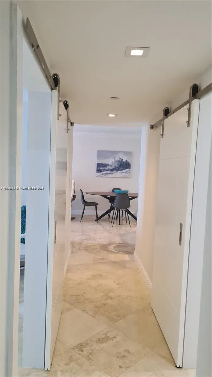 6917 Collins Ave #809 Miami Beach, FL 33141