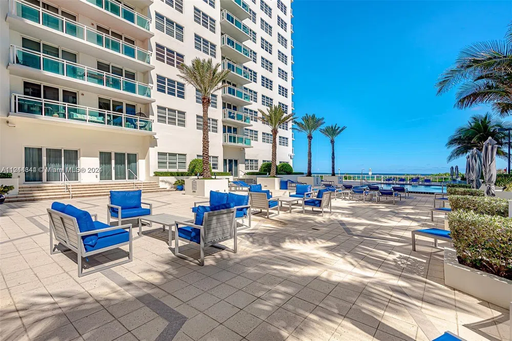 6917 Collins Ave #809 Miami Beach, FL 33141