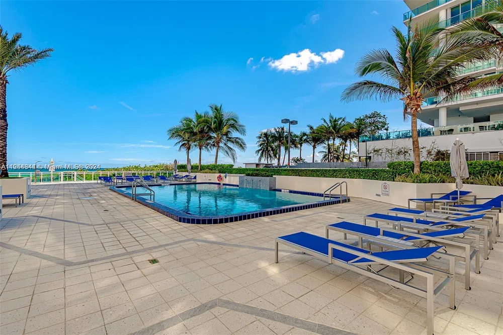 6917 Collins Ave #809 Miami Beach, FL 33141