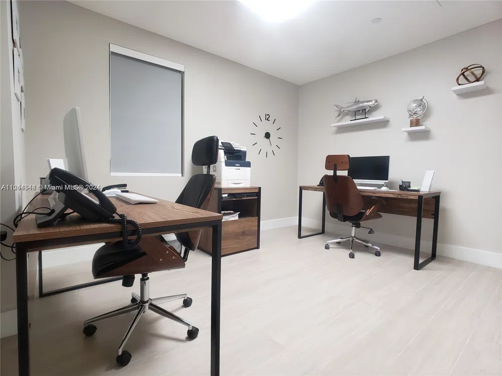6917 Collins Ave #809 Miami Beach, FL 33141