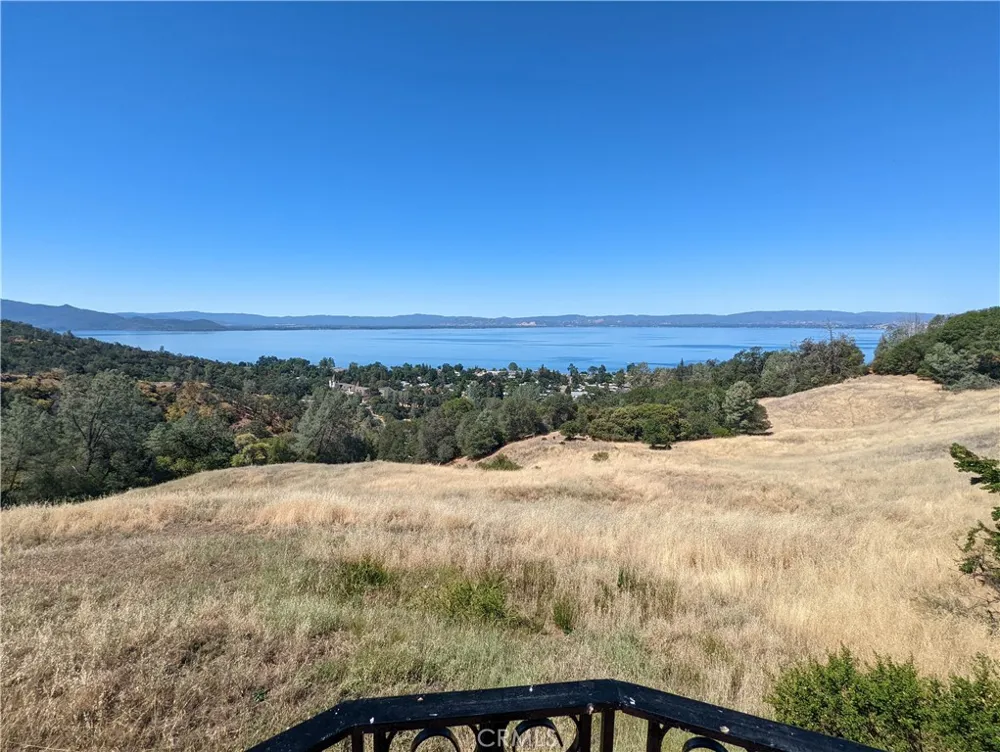 4175 Ferrand Road Lucerne, CA 95458
