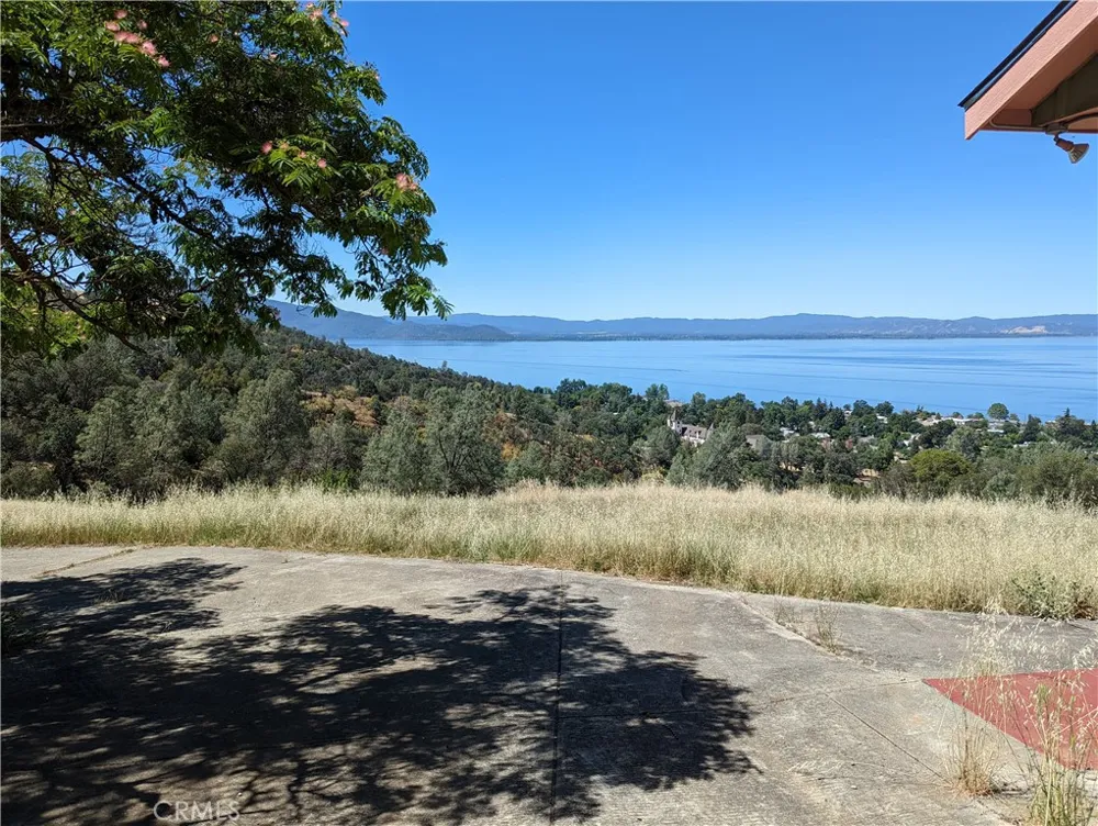 4175 Ferrand Road Lucerne, CA 95458