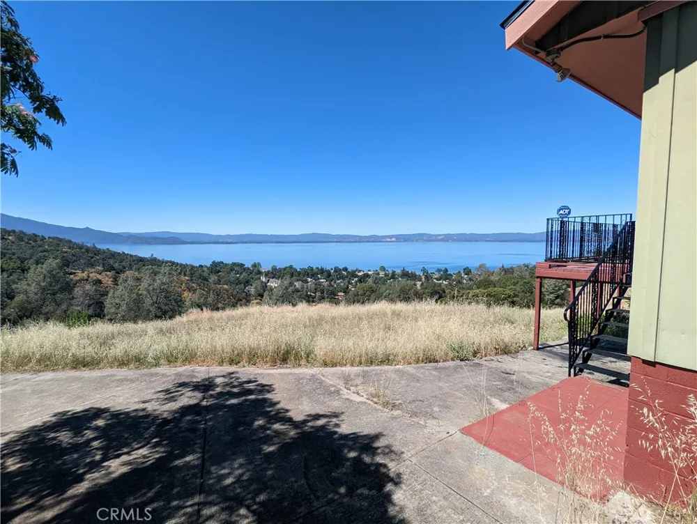 4175 Ferrand Road Lucerne, CA 95458