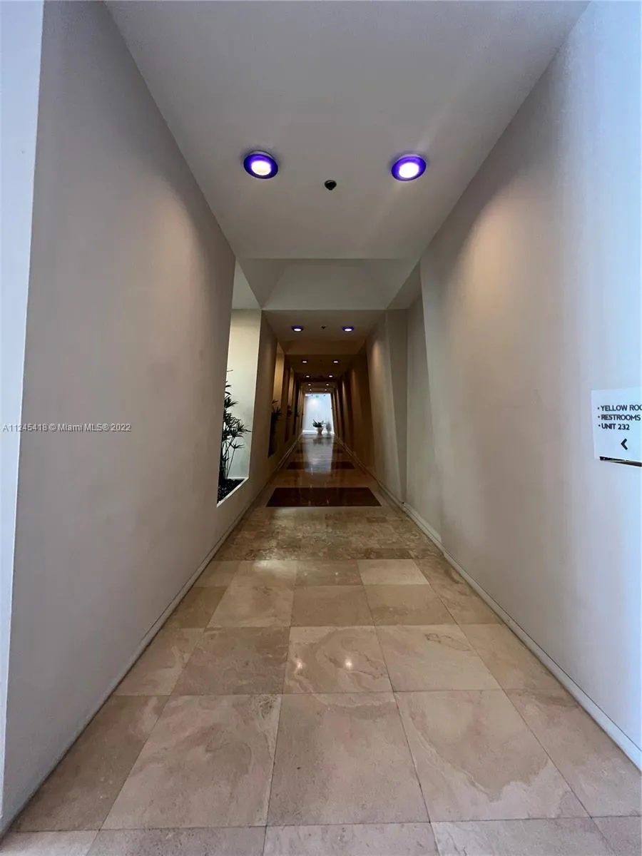 5161 Collins Ave #309 Miami Beach, FL 33140