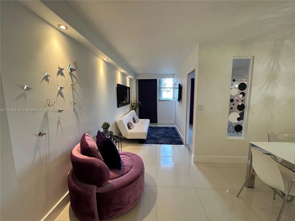 5161 Collins Ave #309 Miami Beach, FL 33140