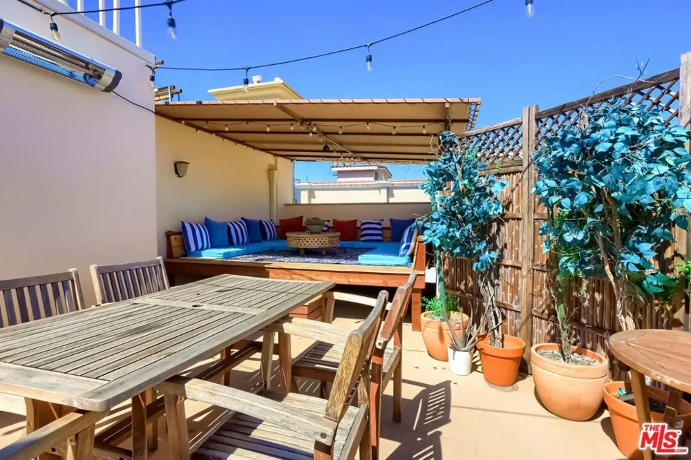 435 Arnaz Drive #304 Los Angeles, CA 90048