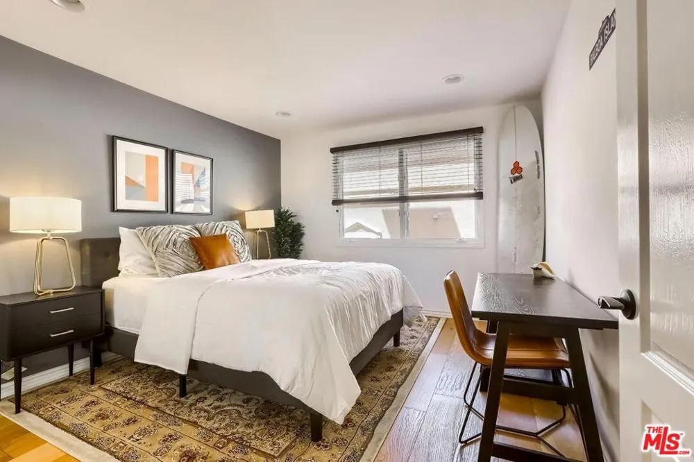 435 Arnaz Drive #304 Los Angeles, CA 90048