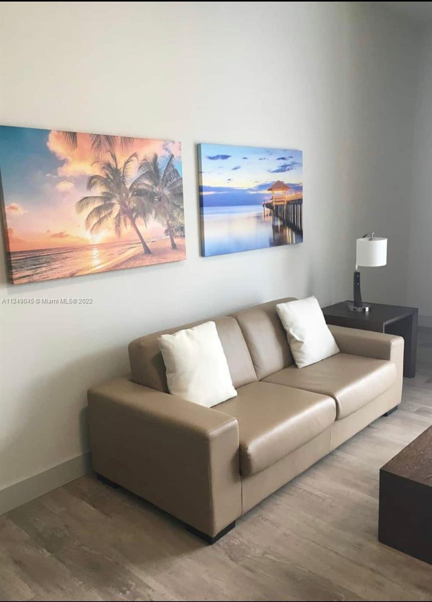 777 Ocean Dr #N323 Hollywood, FL 33019