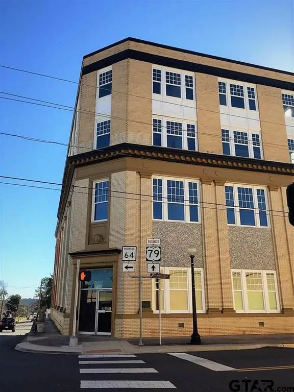 202 E Main Street Henderson, TX 75652