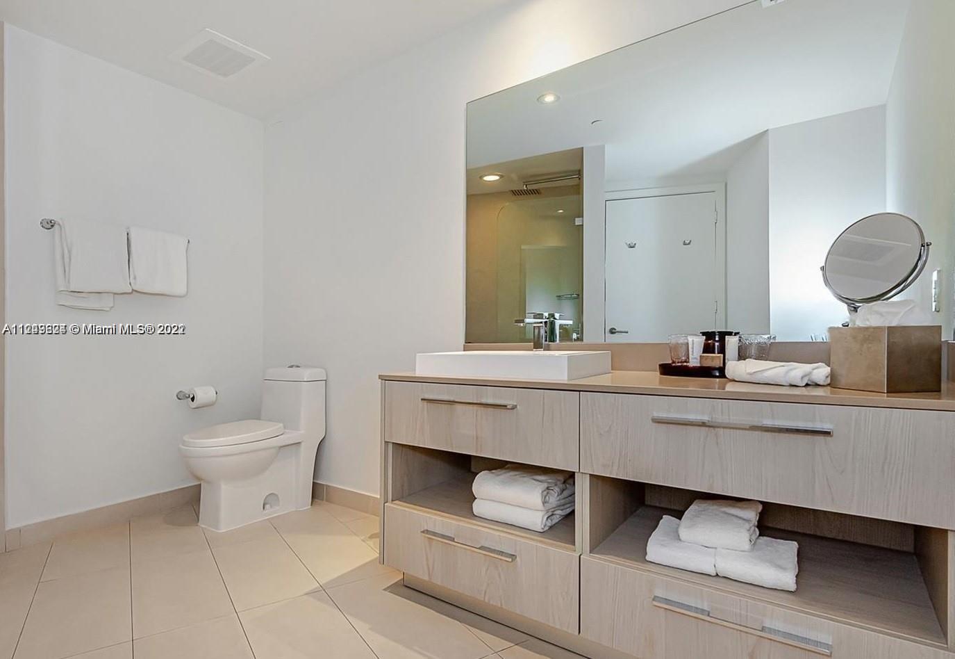 4111 S Ocean Dr #1004 Hollywood, FL 33019
