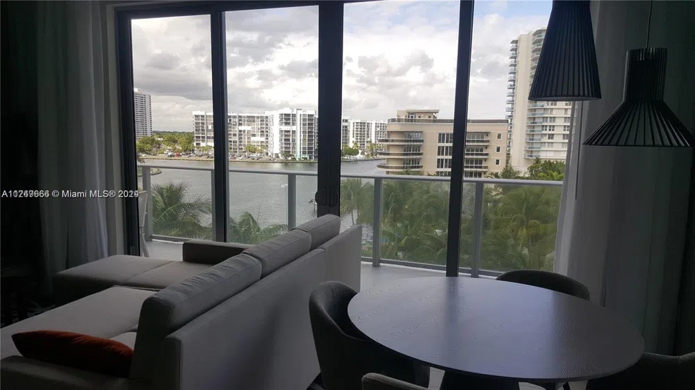 4010 S Ocean Dr #R301 Hollywood, FL 33019
