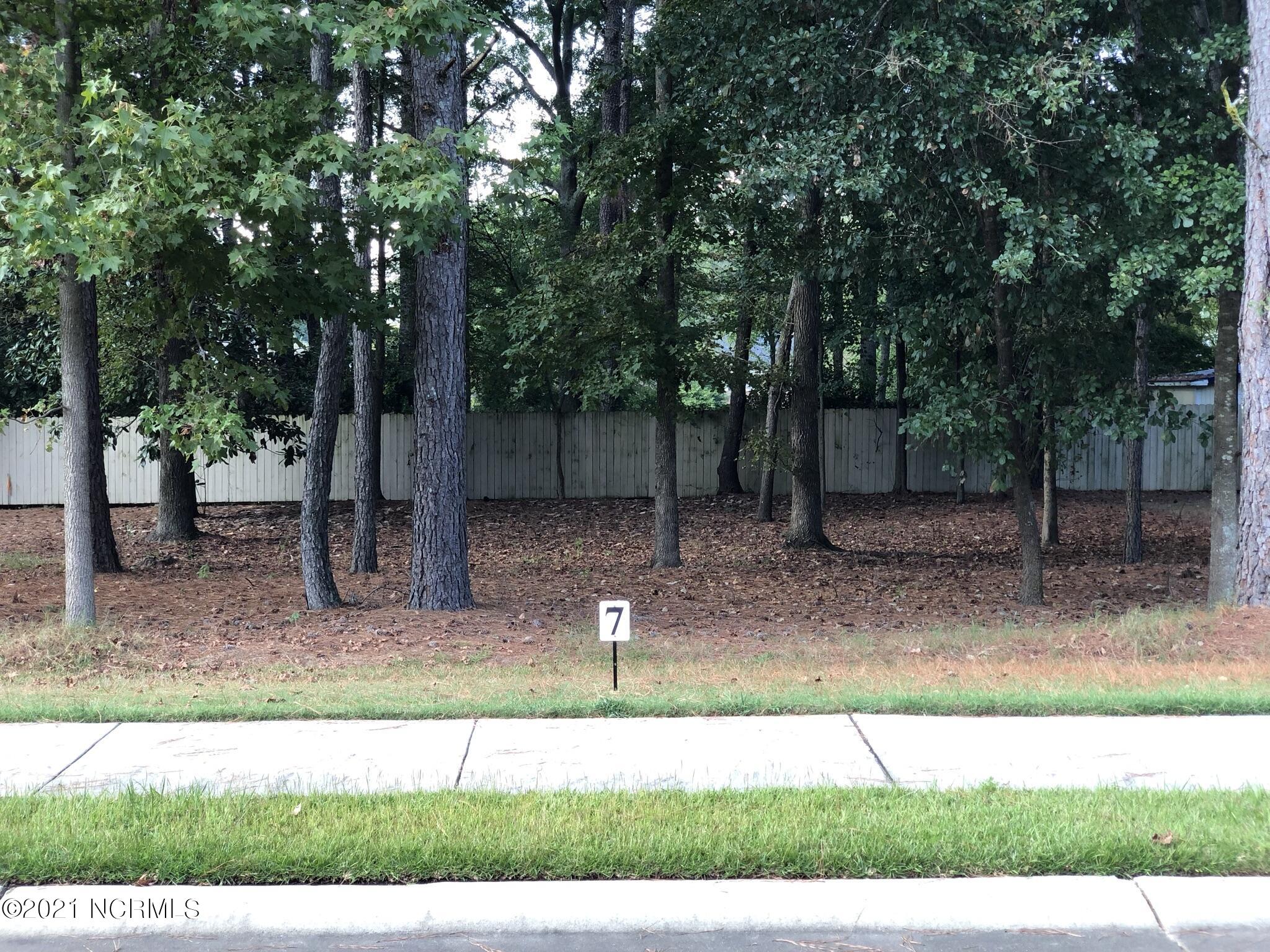 113 Village Circle Clinton, NC 28328