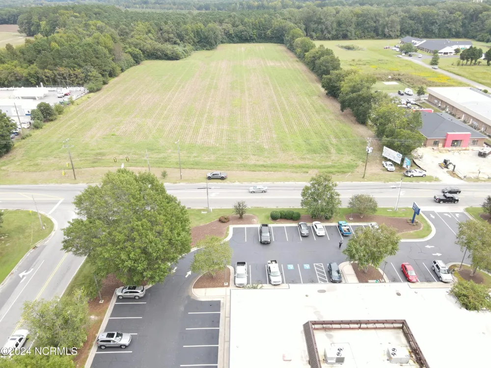 13 E S Ahoskie, NC 27910
