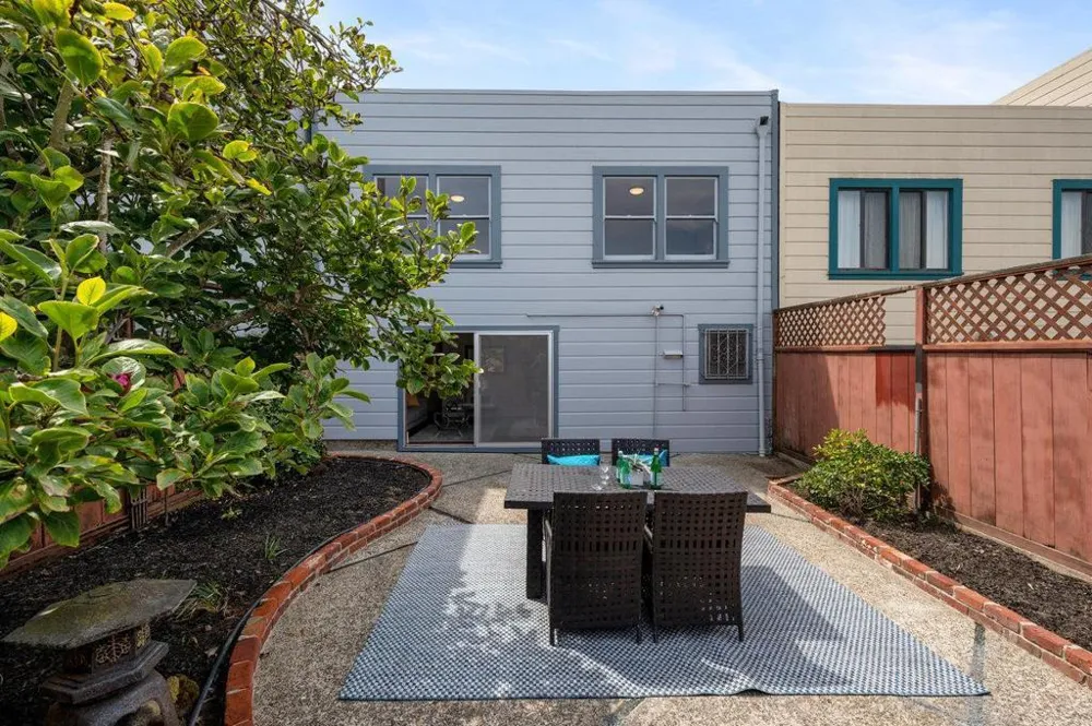 116 School Street Daly City, CA 94014
